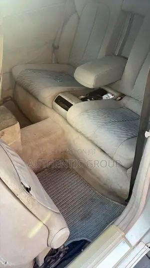 Mercedes-Benz CLK 2000 Silver