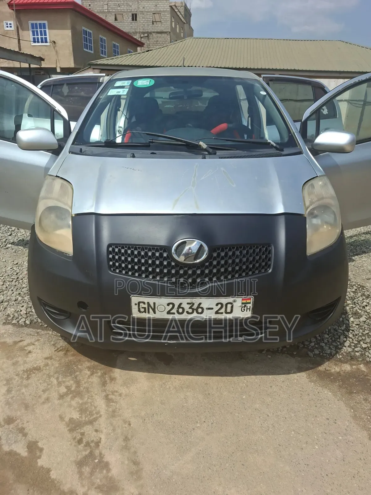 Toyota Vitz 1.3 AWD 3dr 2010 Silver