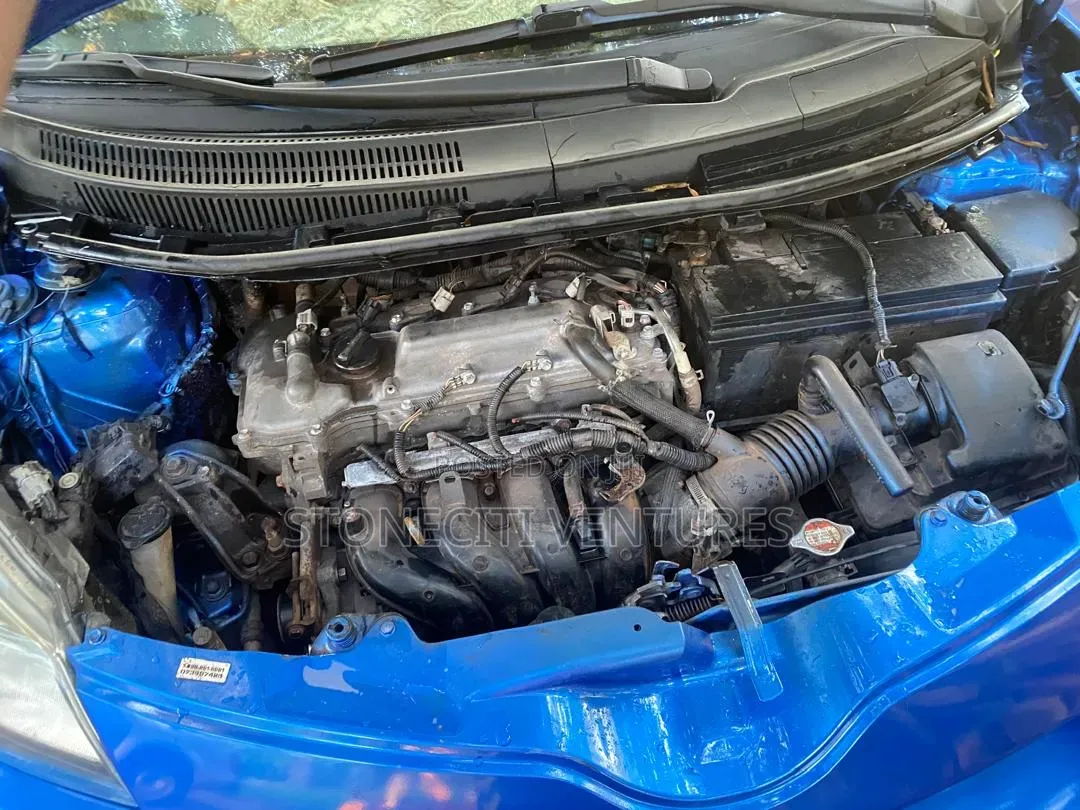 Scion xD Base 2011 Blue