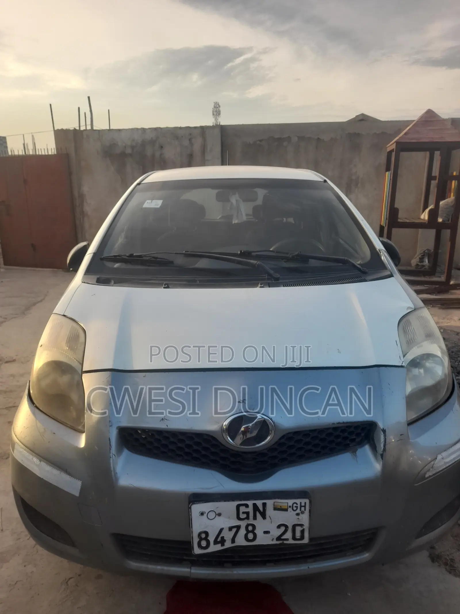 Toyota Vitz 1.0 FWD 3dr 2010 White