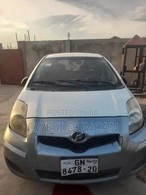 Toyota Vitz 1.0 FWD 3dr 2010 White