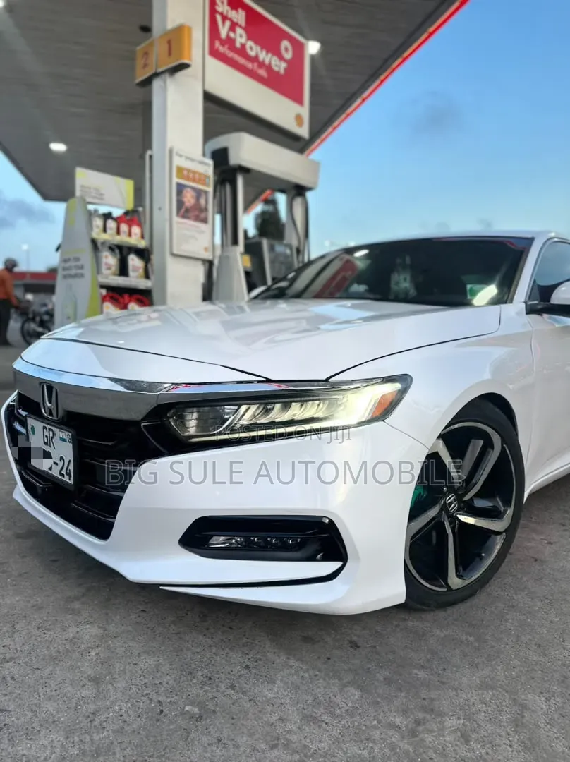 Honda Accord Sport 2018 White
