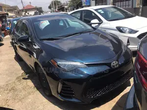 Toyota Corolla 2018 Blue