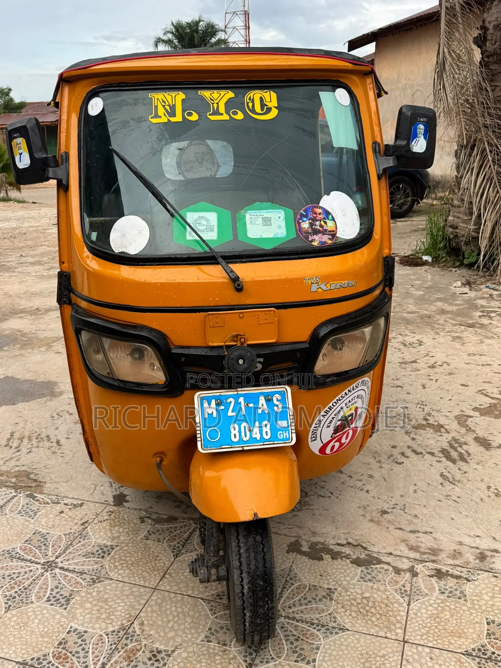 TVS King Deluxe Plus iTouch Start 2021 Yellow