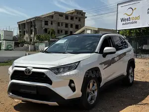 Toyota RAV4 2020 White