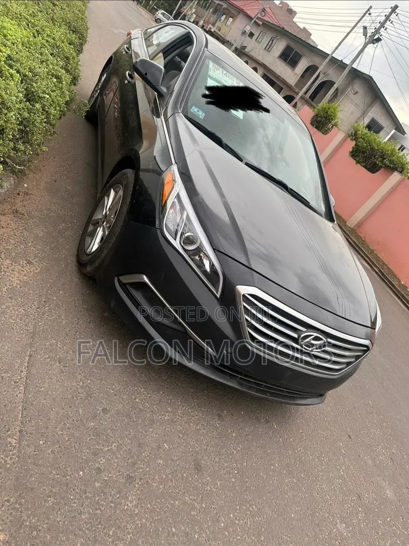 Hyundai Sonata SE 2016 Black