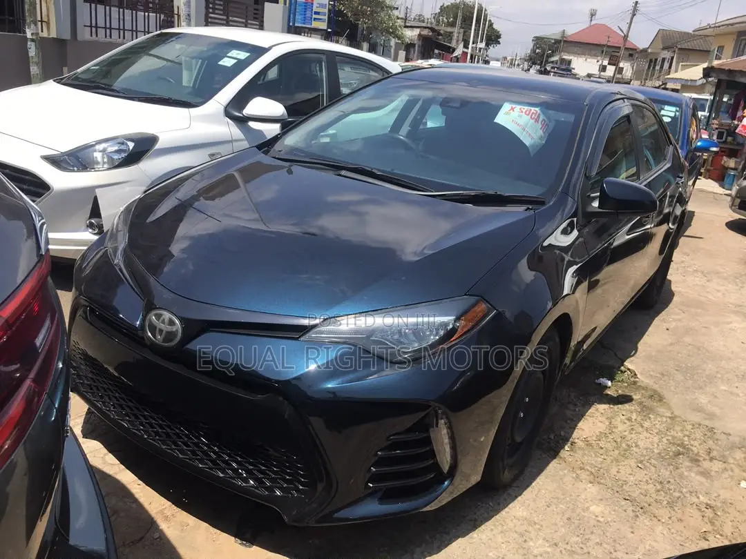 Toyota Corolla 2018 Blue