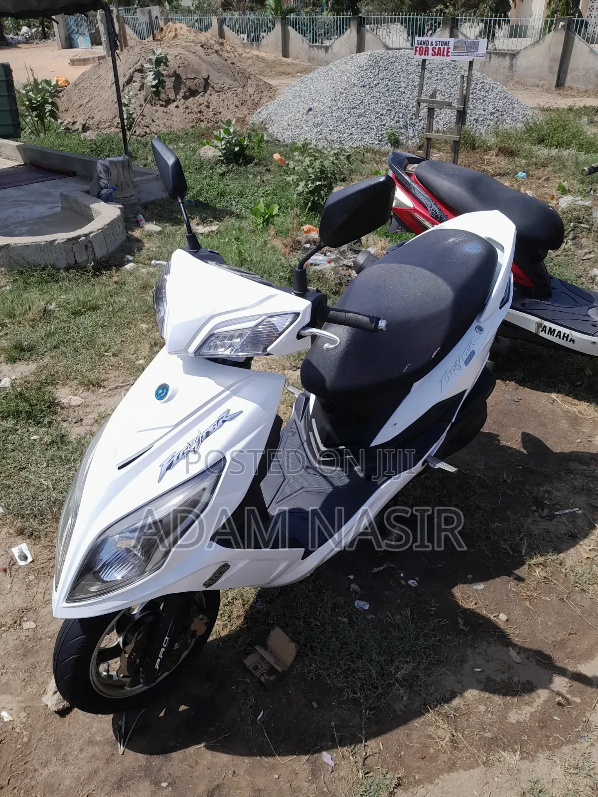 SYM Symnh 2019 White