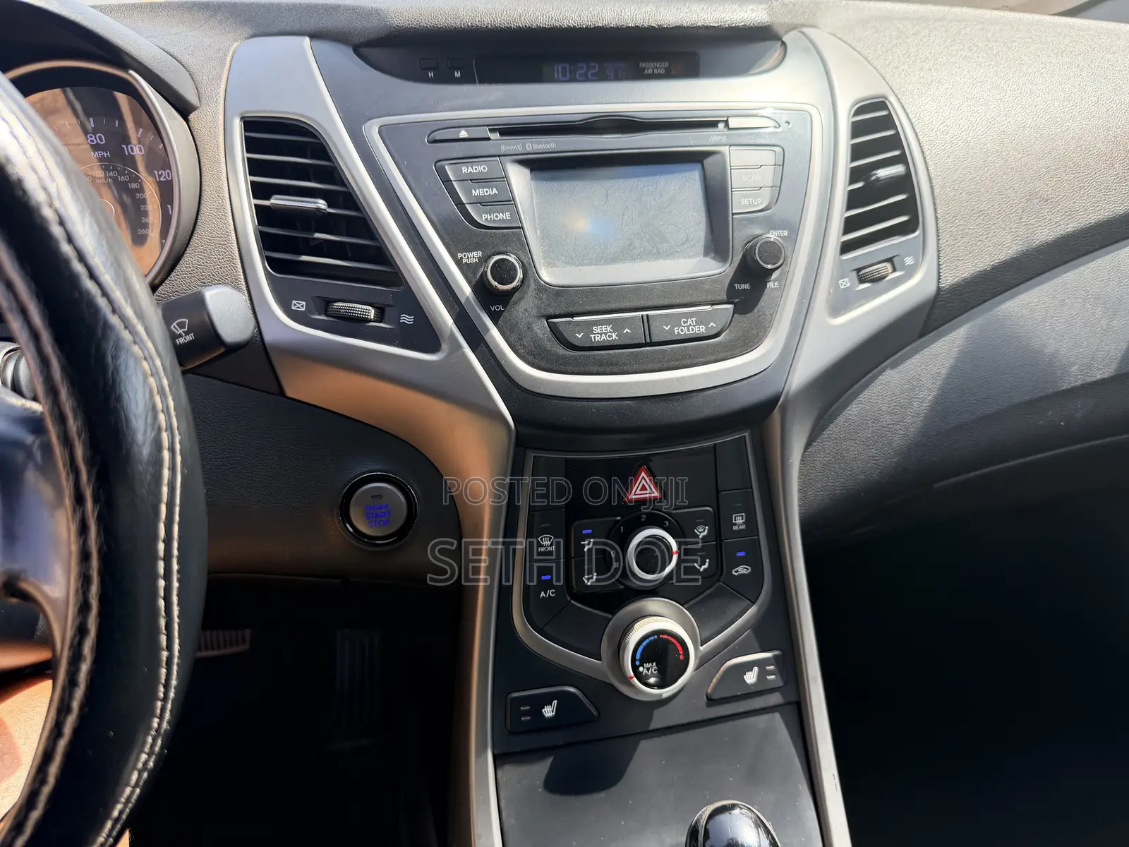 Hyundai Elantra SE Sedan FWD (1.8L 4cyl 6A) 2016 Black