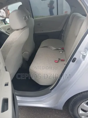 Toyota Vitz 1.5 FWD 3dr 2010 Silver