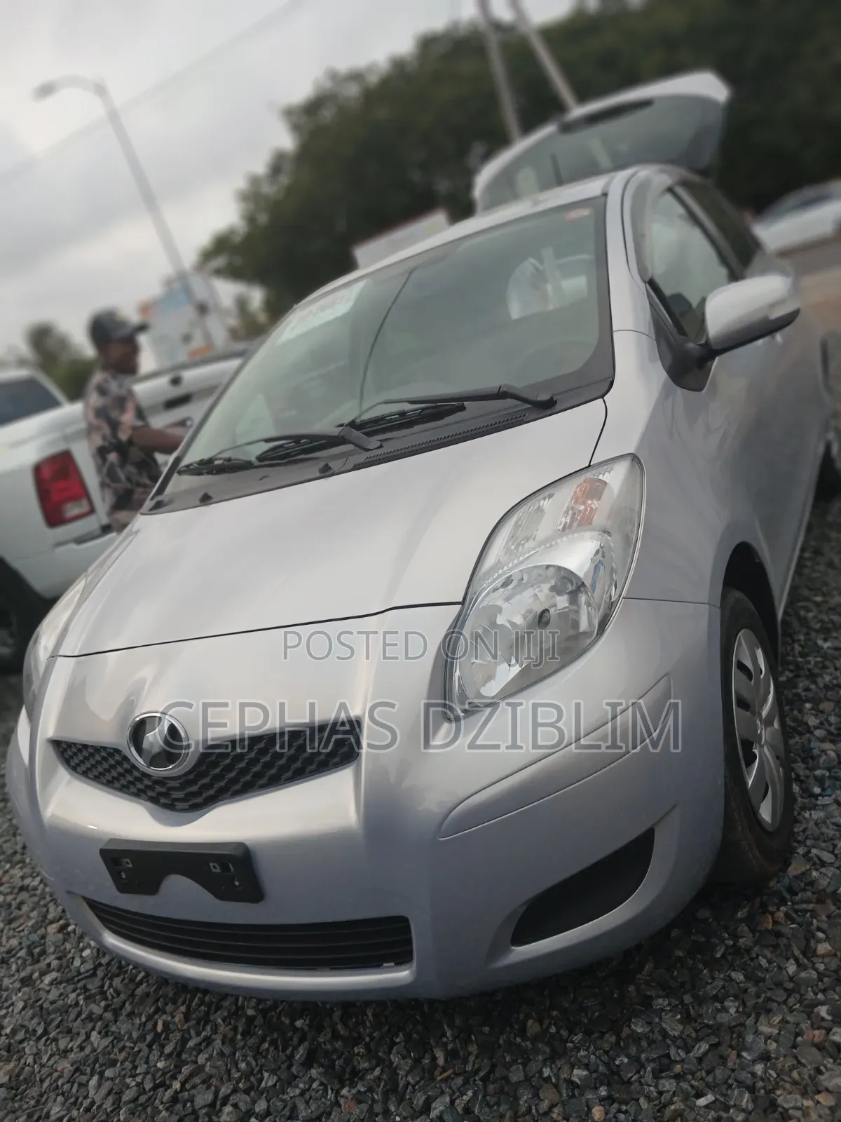 Toyota Vitz 1.5 FWD 3dr 2010 Silver