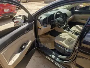 Hyundai Elantra 2017 Black
