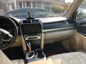 Toyota Camry LE 4dr Sedan (2.5L 4cyl 6A) 2014 Brown