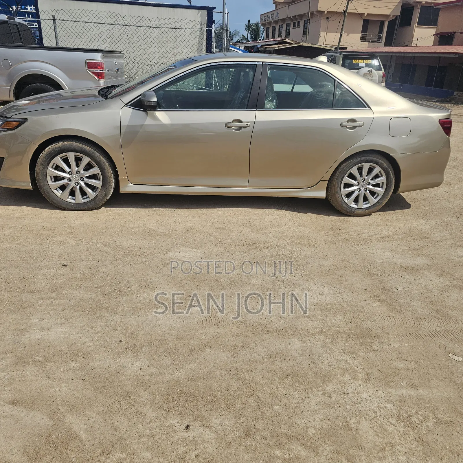 Toyota Camry LE 4dr Sedan (2.5L 4cyl 6A) 2014 Brown