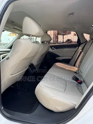 Honda Accord Touring 2.0T 2021 White