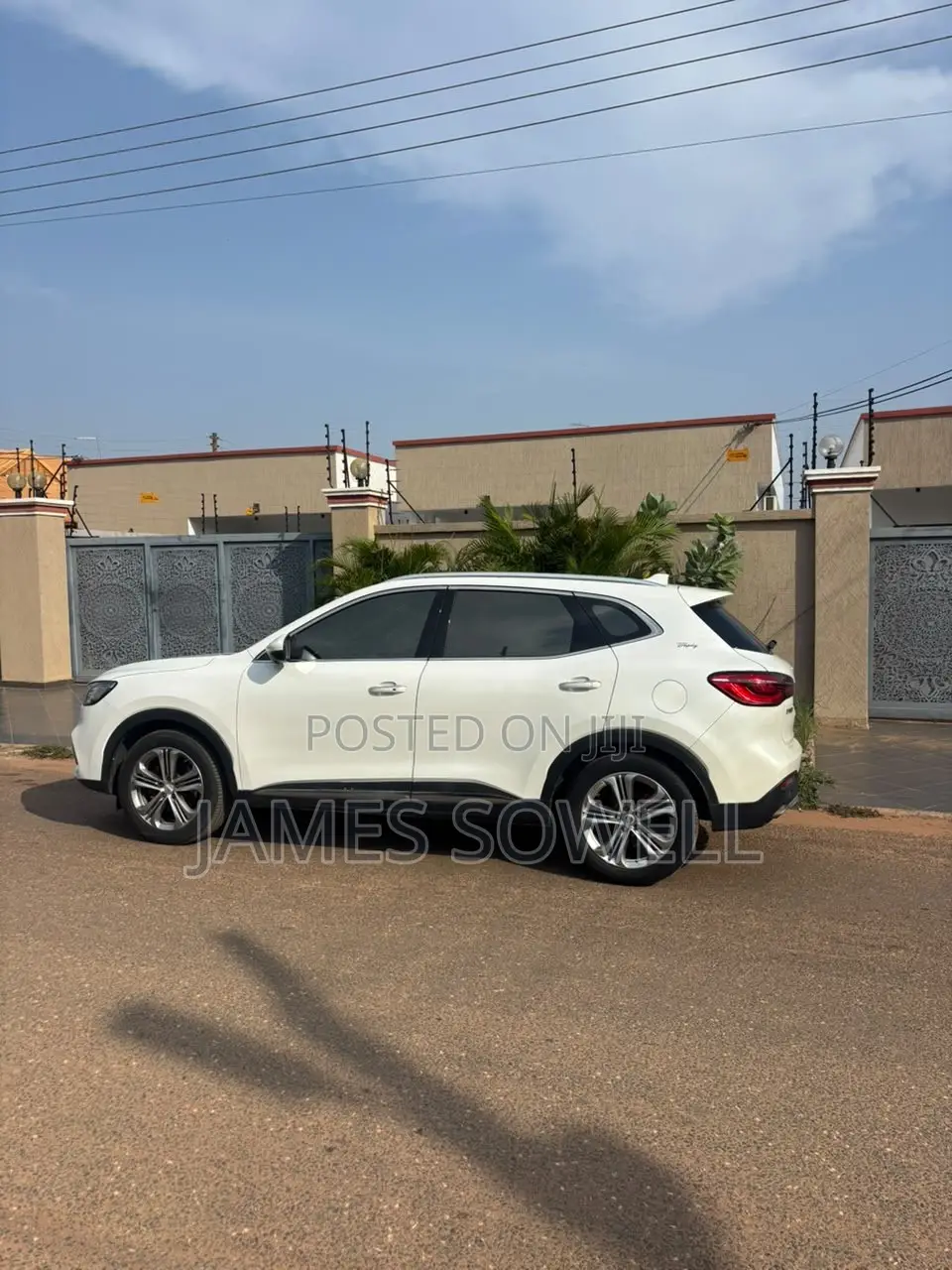 MG HS 2019 White