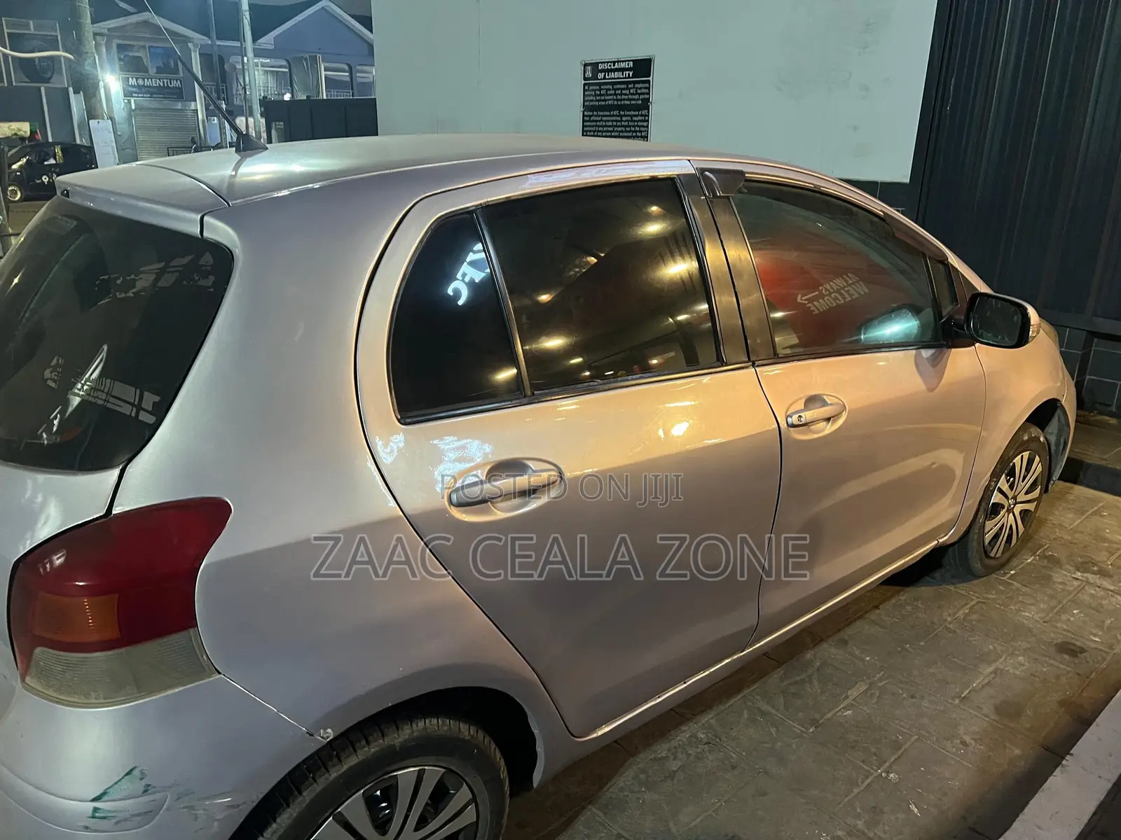 Toyota Vitz 2012 Silver