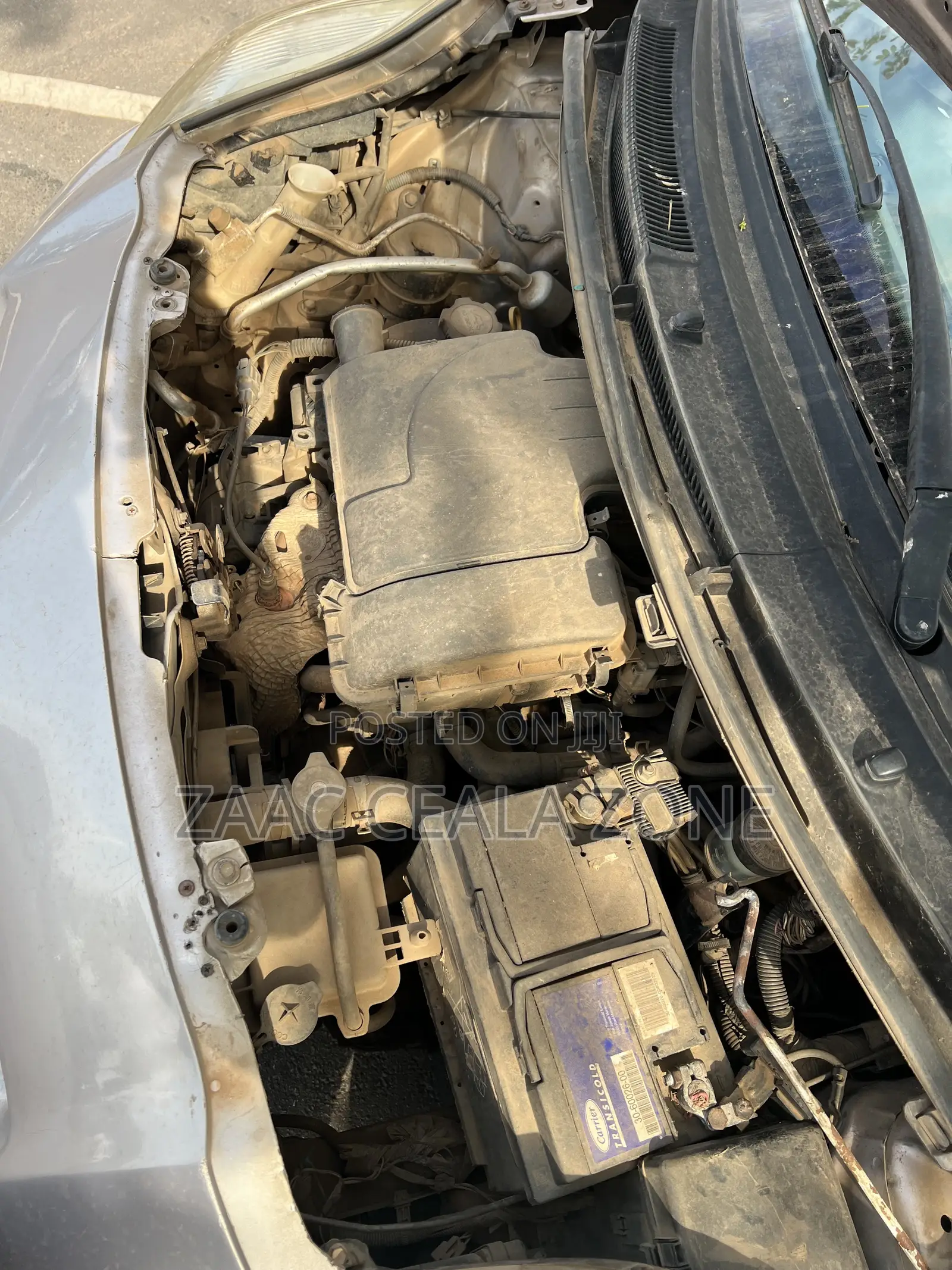 Toyota Vitz 2012 Silver