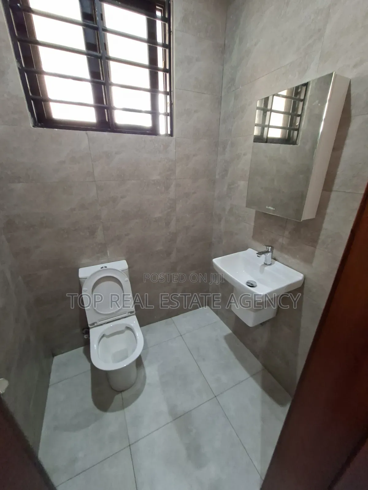 2bdrm Apartment in North Legon for rent