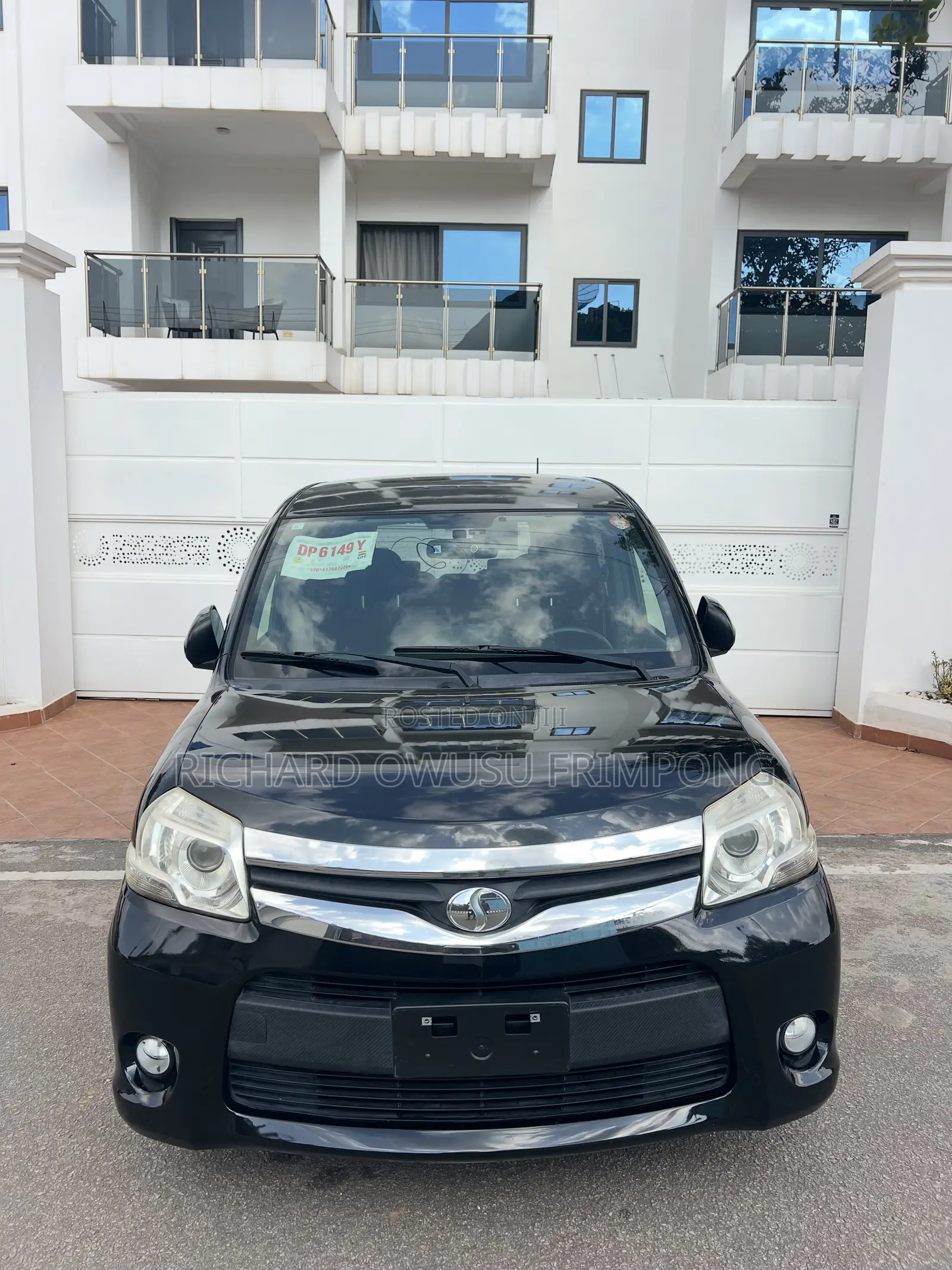 Toyota Sienta 2015 Black