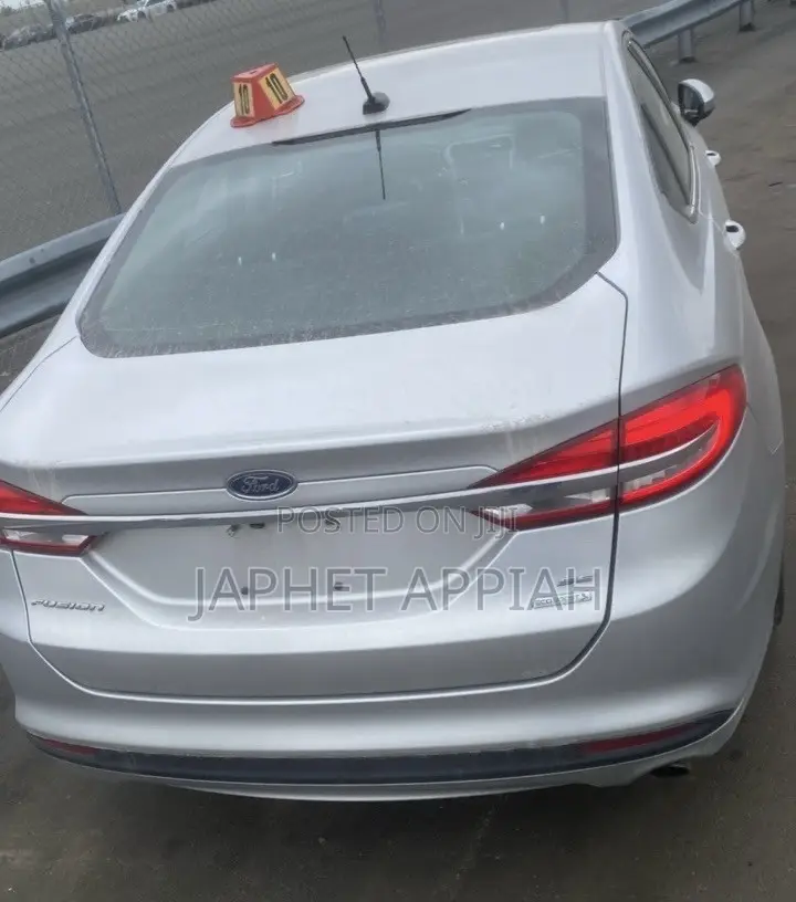 Ford Fusion SE FWD 2017 Silver
