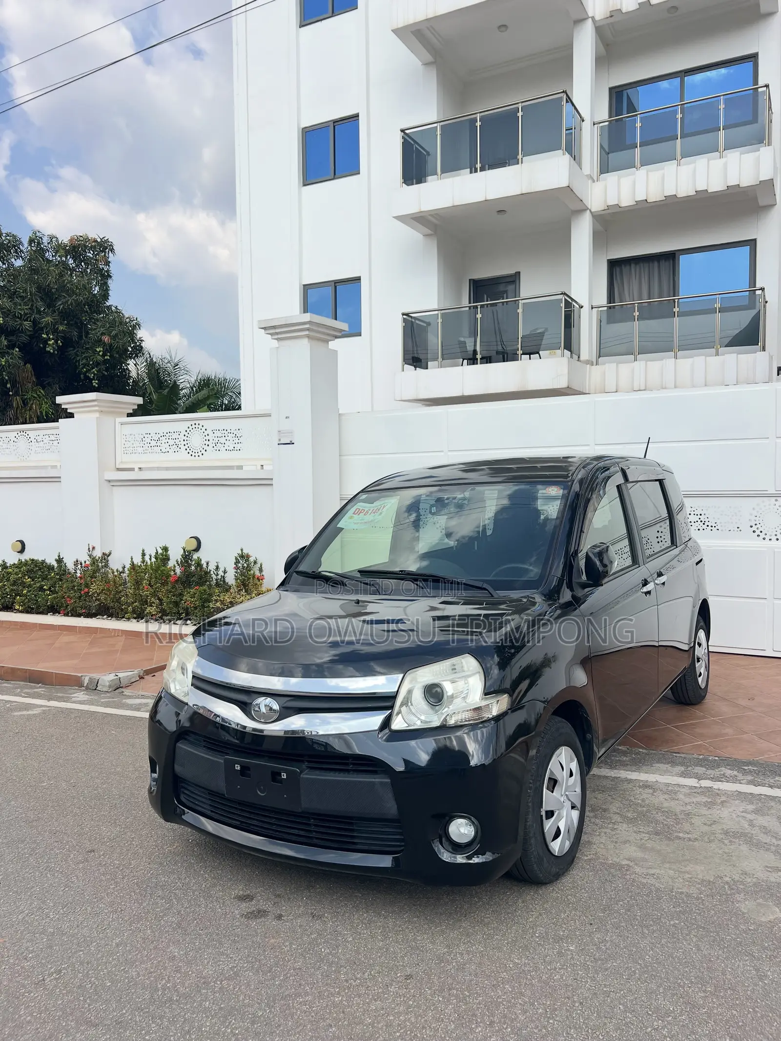 Toyota Sienta 2015 Black