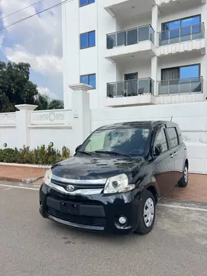 Toyota Sienta 2015 Black