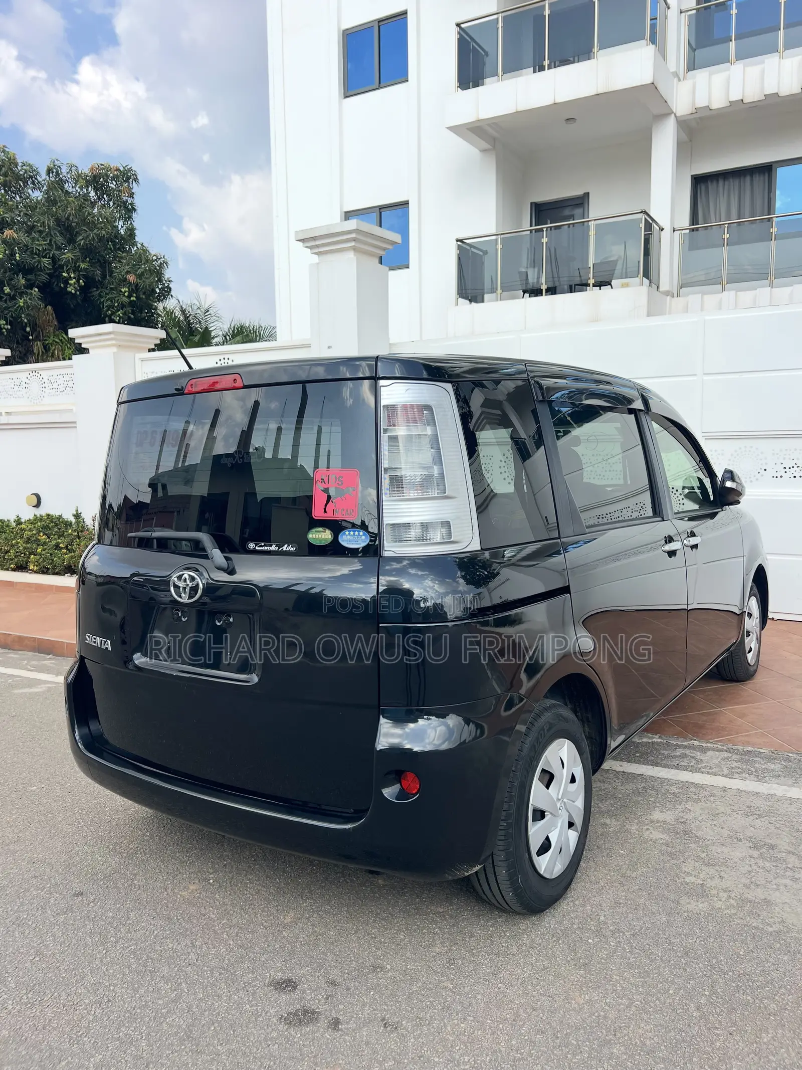 Toyota Sienta 2015 Black