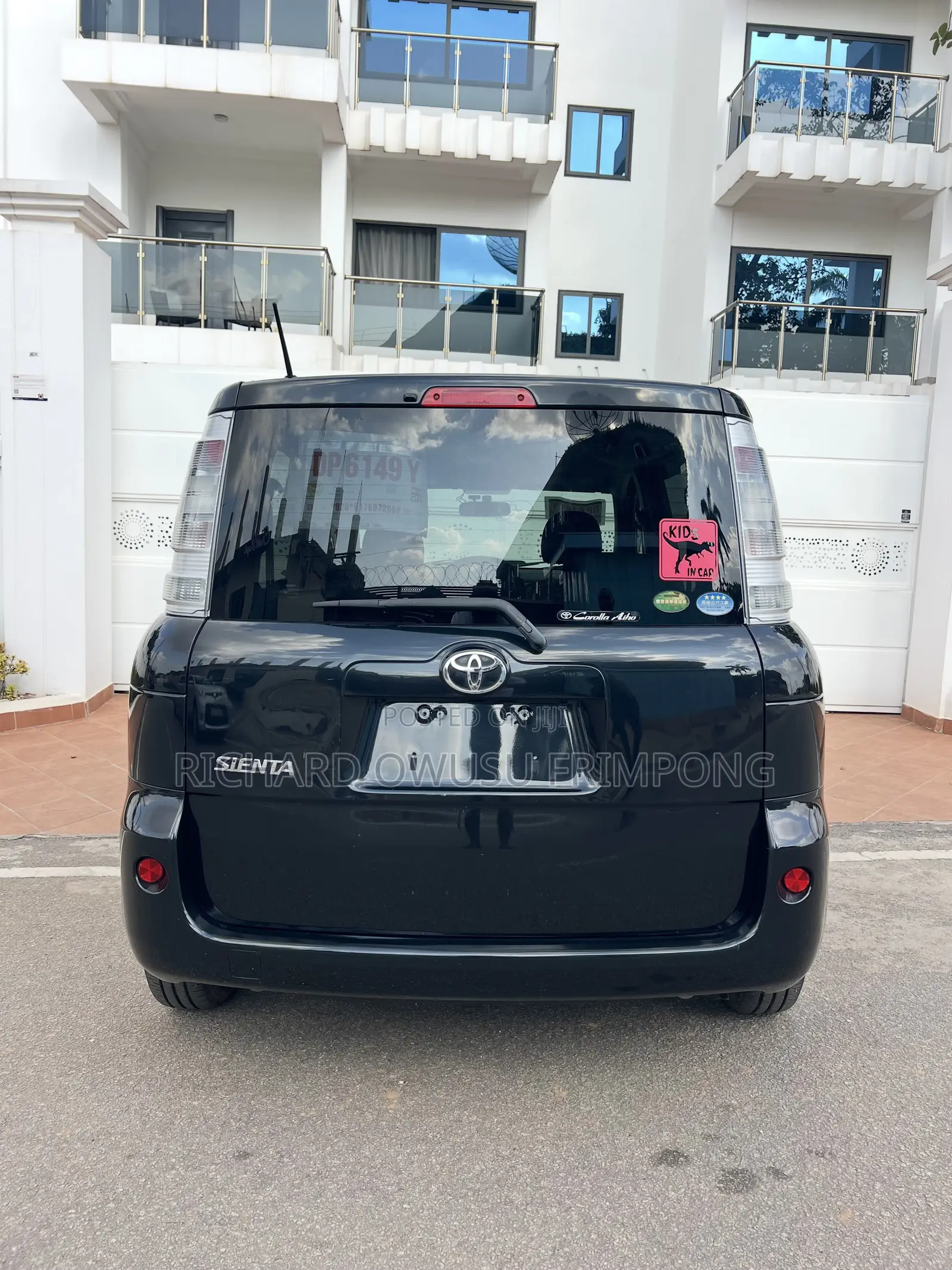 Toyota Sienta 2015 Black