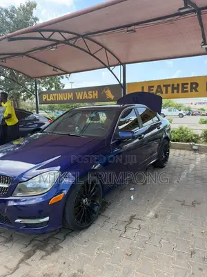 Mercedes-Benz C250 2014 Blue