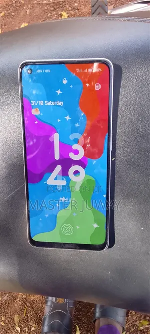New Oppo Reno7 128 GB Yellow