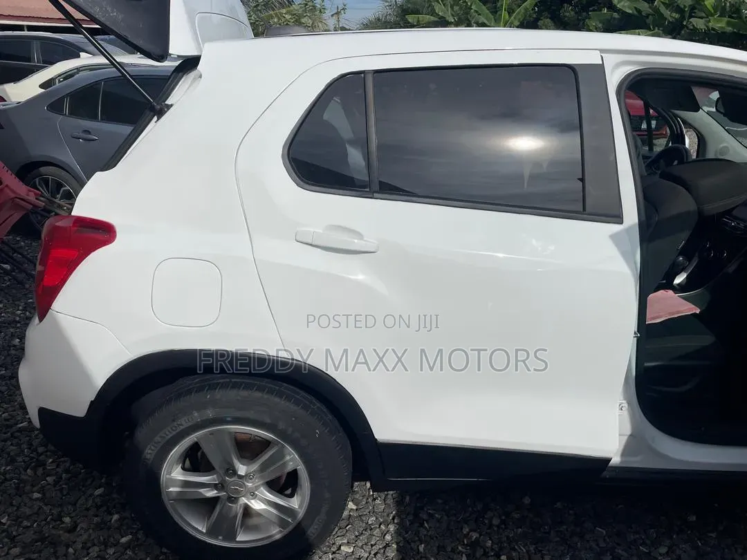 Chevrolet Trax 2021 White