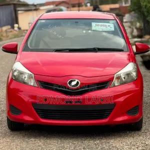 Toyota Vitz 2012 Red