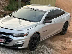 Chevrolet Malibu 2021 Silver