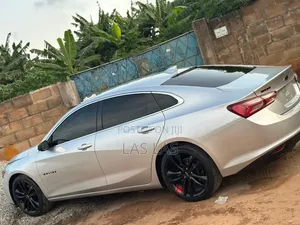 Chevrolet Malibu 2021 Silver