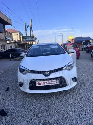 Toyota Corolla 2016 White