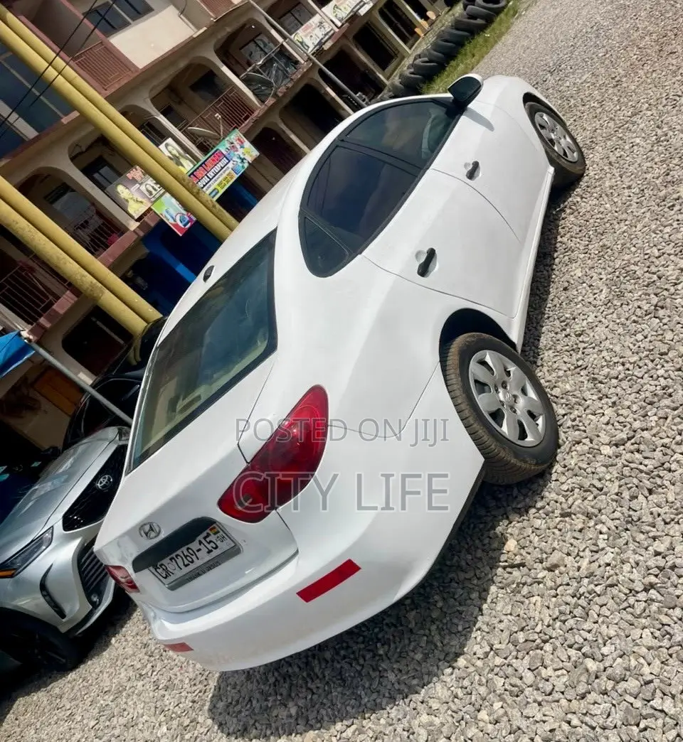 Hyundai Accent 2010 White