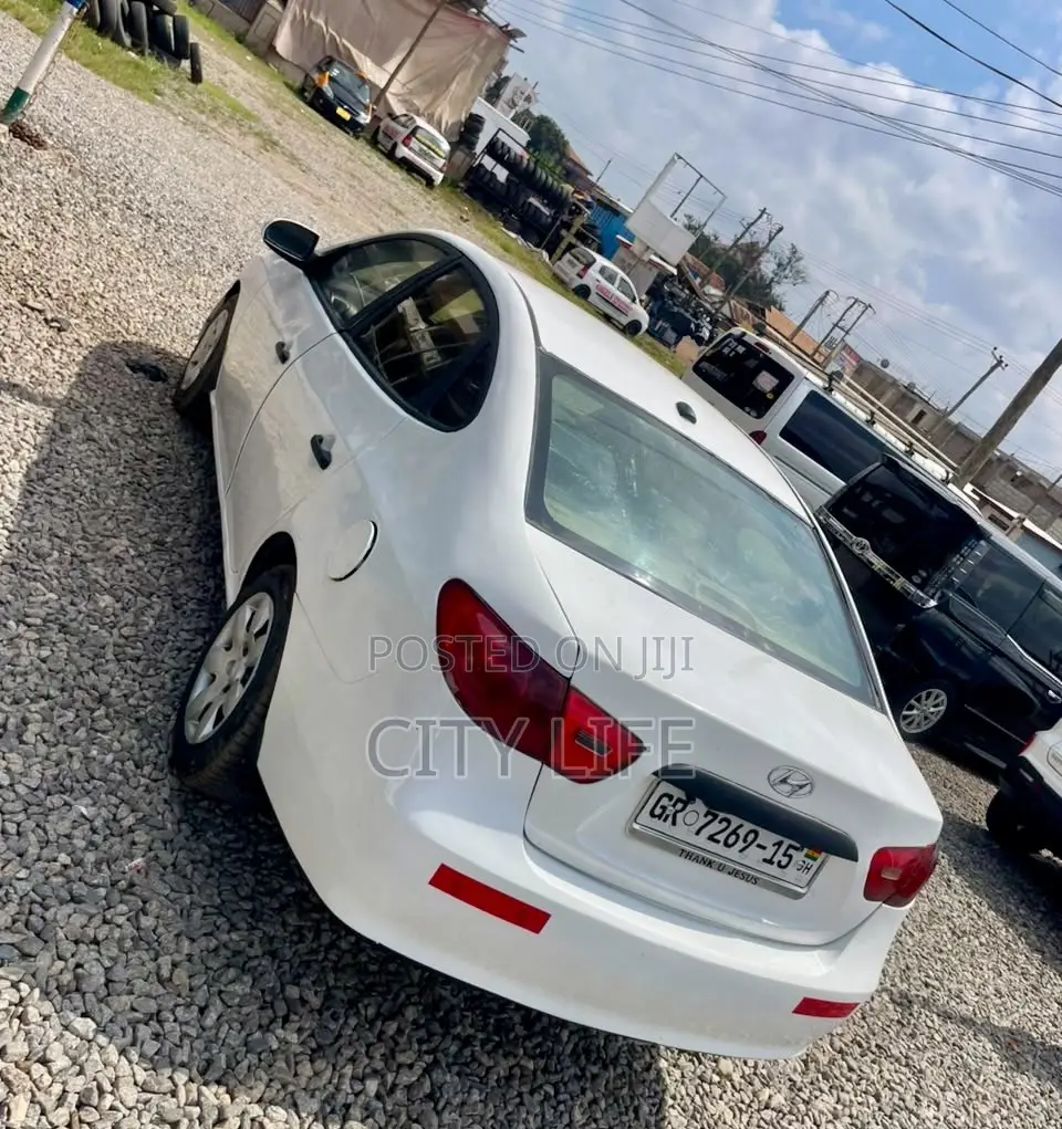 Hyundai Accent 2010 White