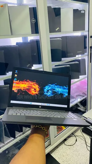 Laptop HP 250 G7 8GB Intel Core i5 HDD+SSD 1T