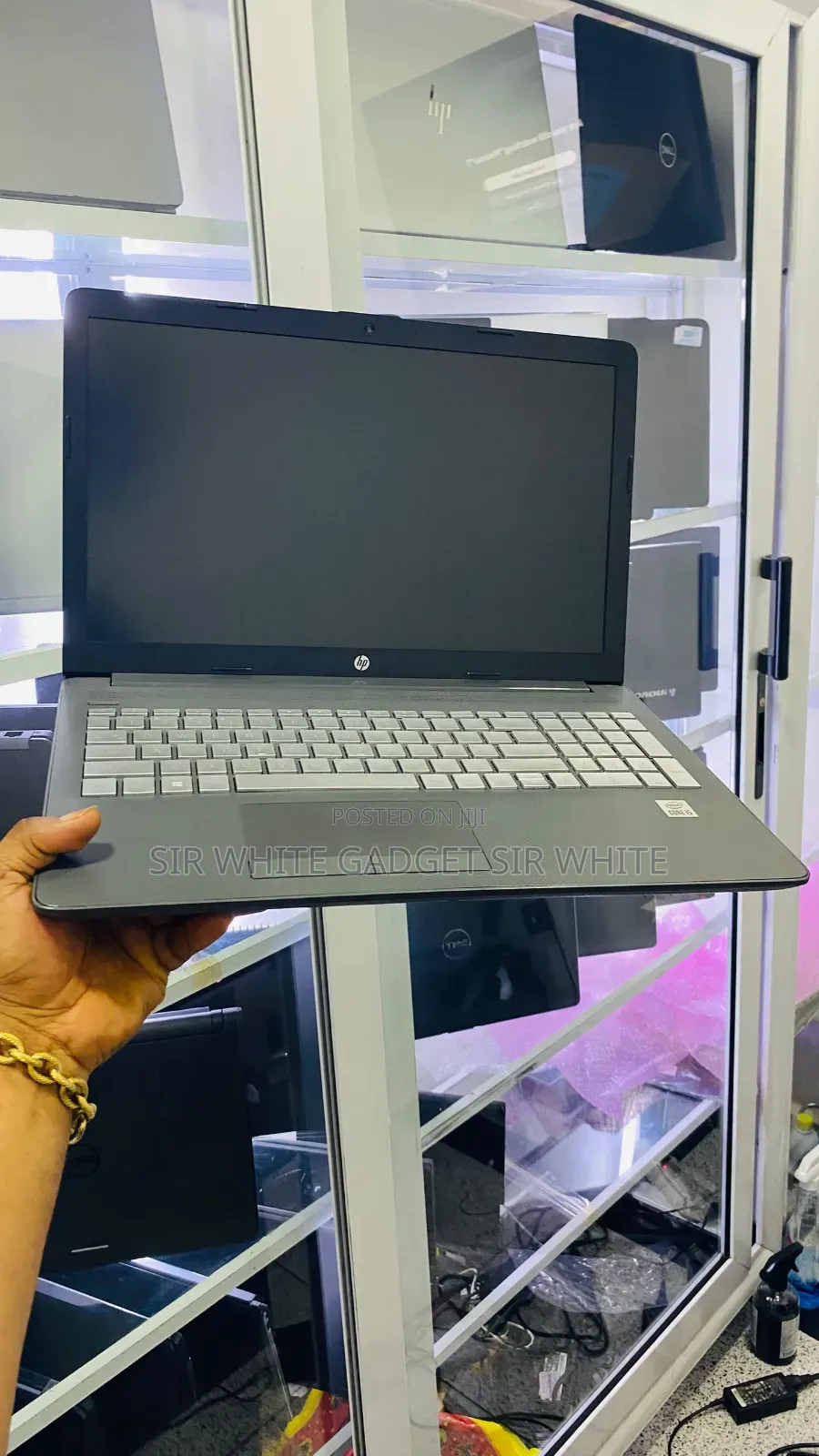 Laptop HP 250 G7 8GB Intel Core i5 HDD+SSD 1T