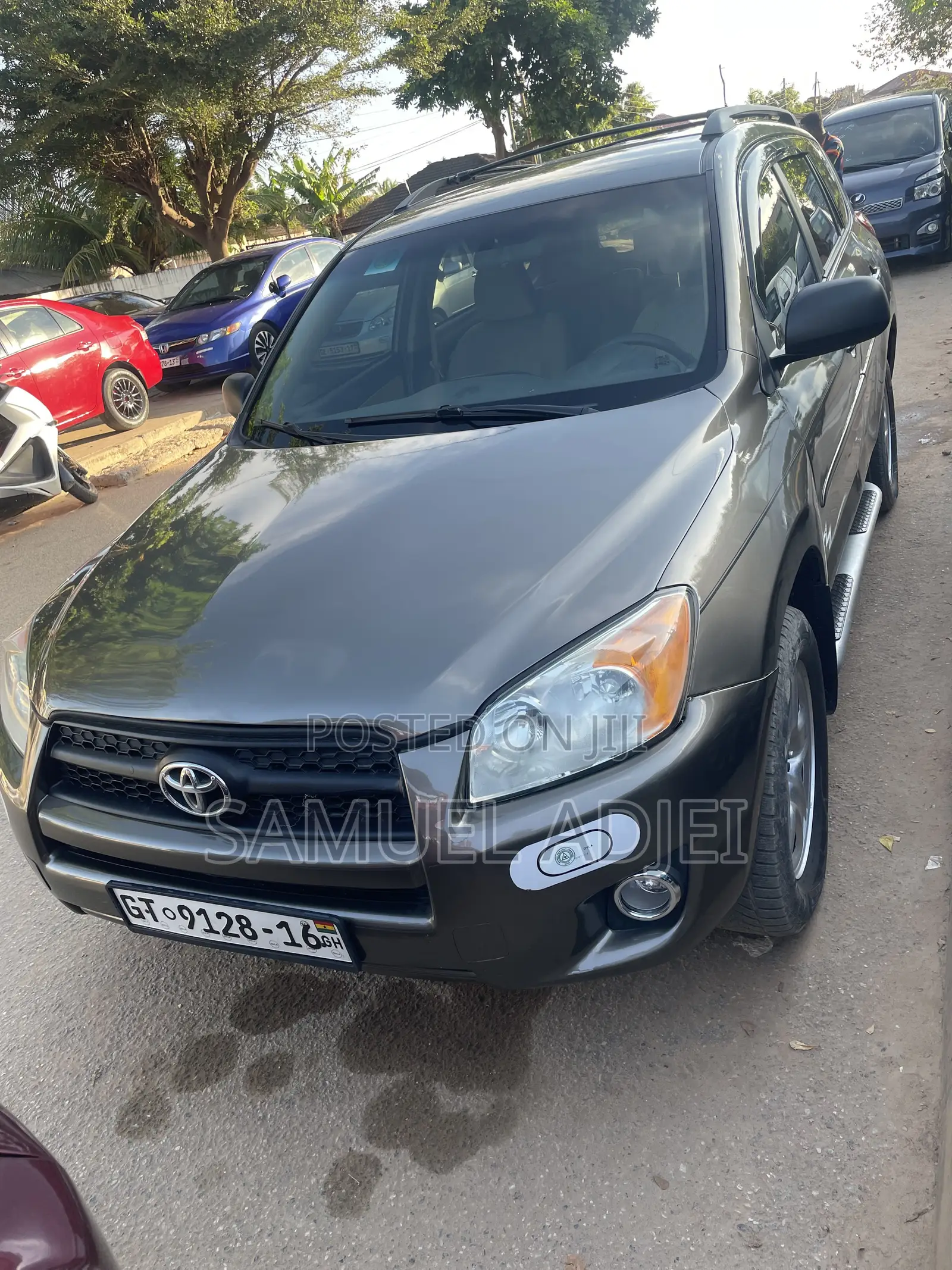 Toyota RAV4 2011 Gray