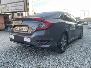 Honda Civic 2018 Gray