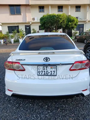 Toyota Corolla S Special Edition 4dr Sedan (1.8L 4cyl 4A) 2013 White