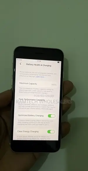 Apple iPhone SE (2022) 64 GB White