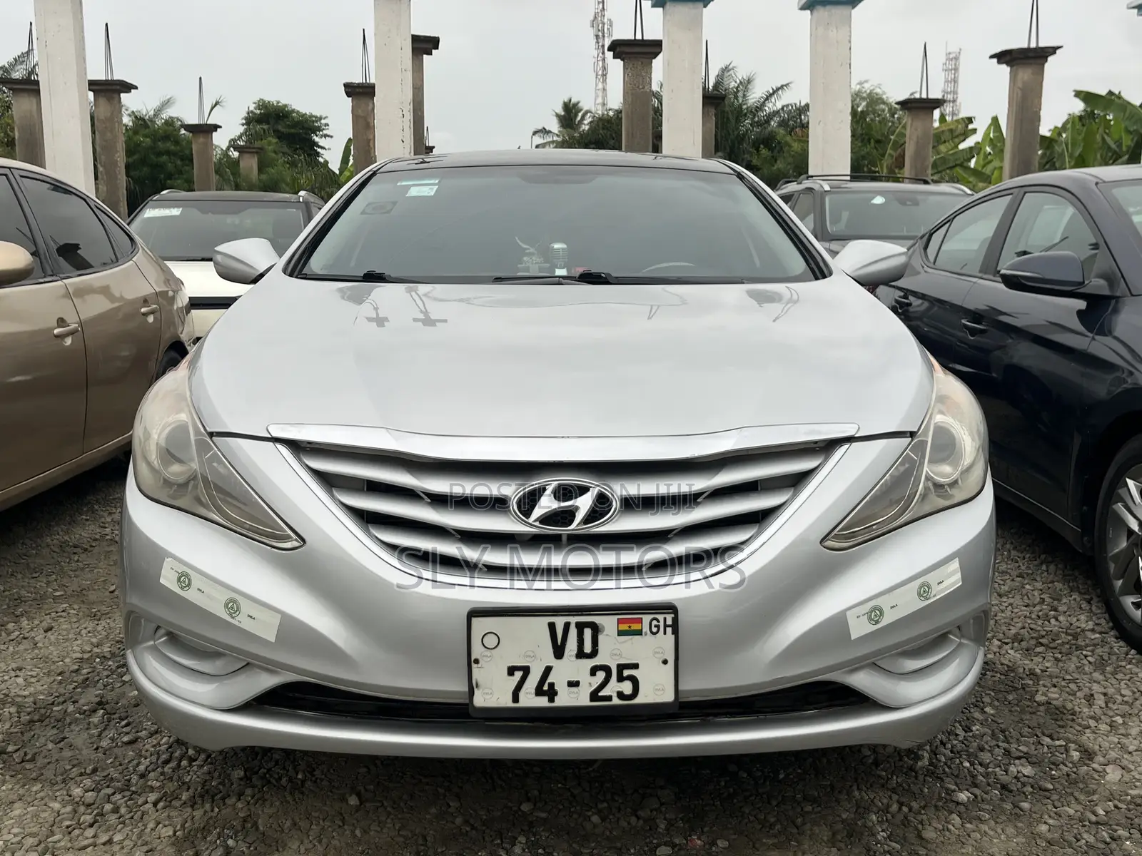 Hyundai Sonata SE 2.0T Sedan FWD (2.0L 4cyl 6A) 2013 Silver