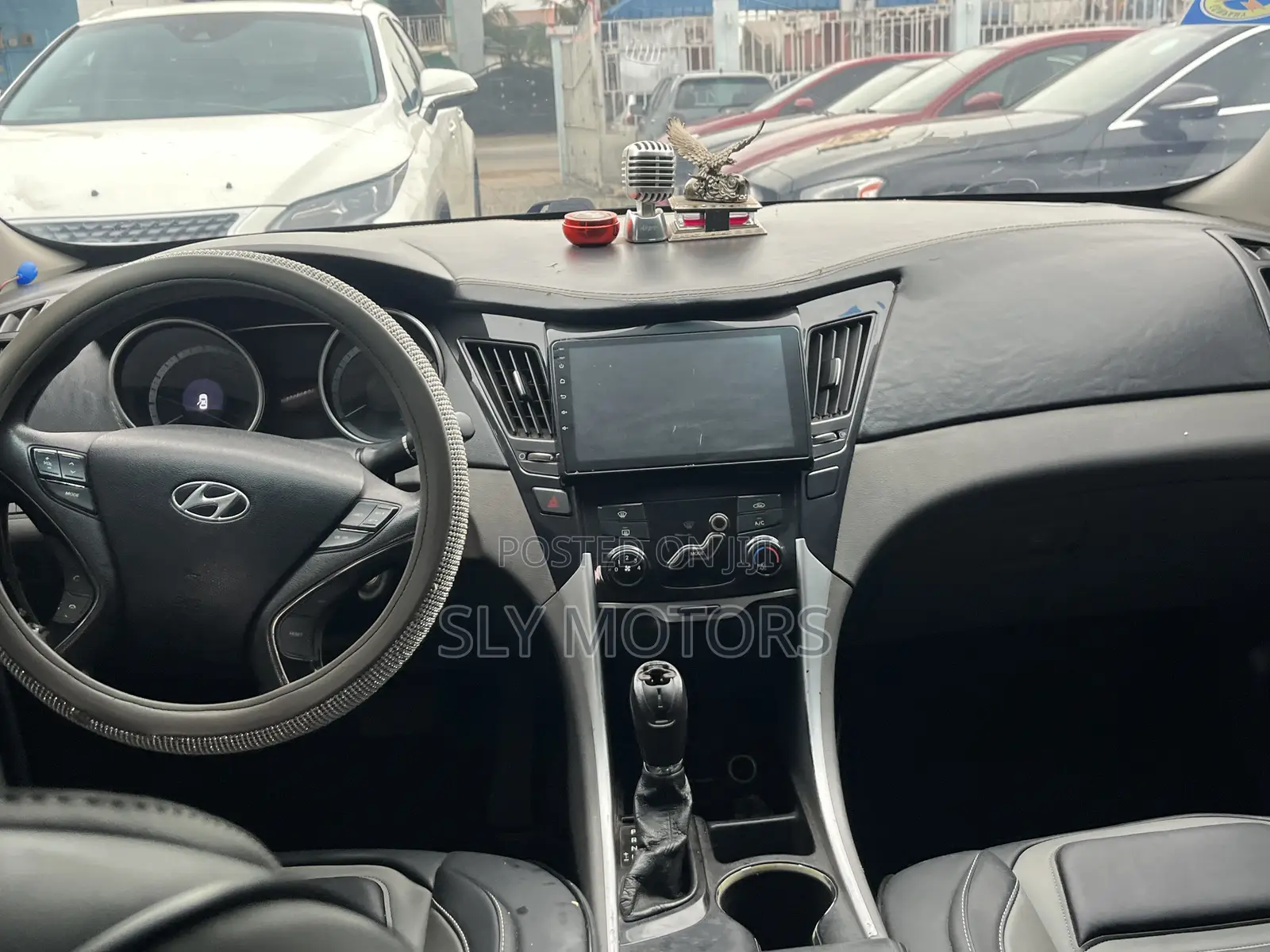 Hyundai Sonata SE 2.0T Sedan FWD (2.0L 4cyl 6A) 2013 Silver