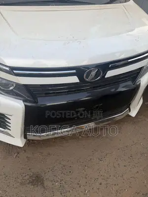 Toyota Voxy 2015 White