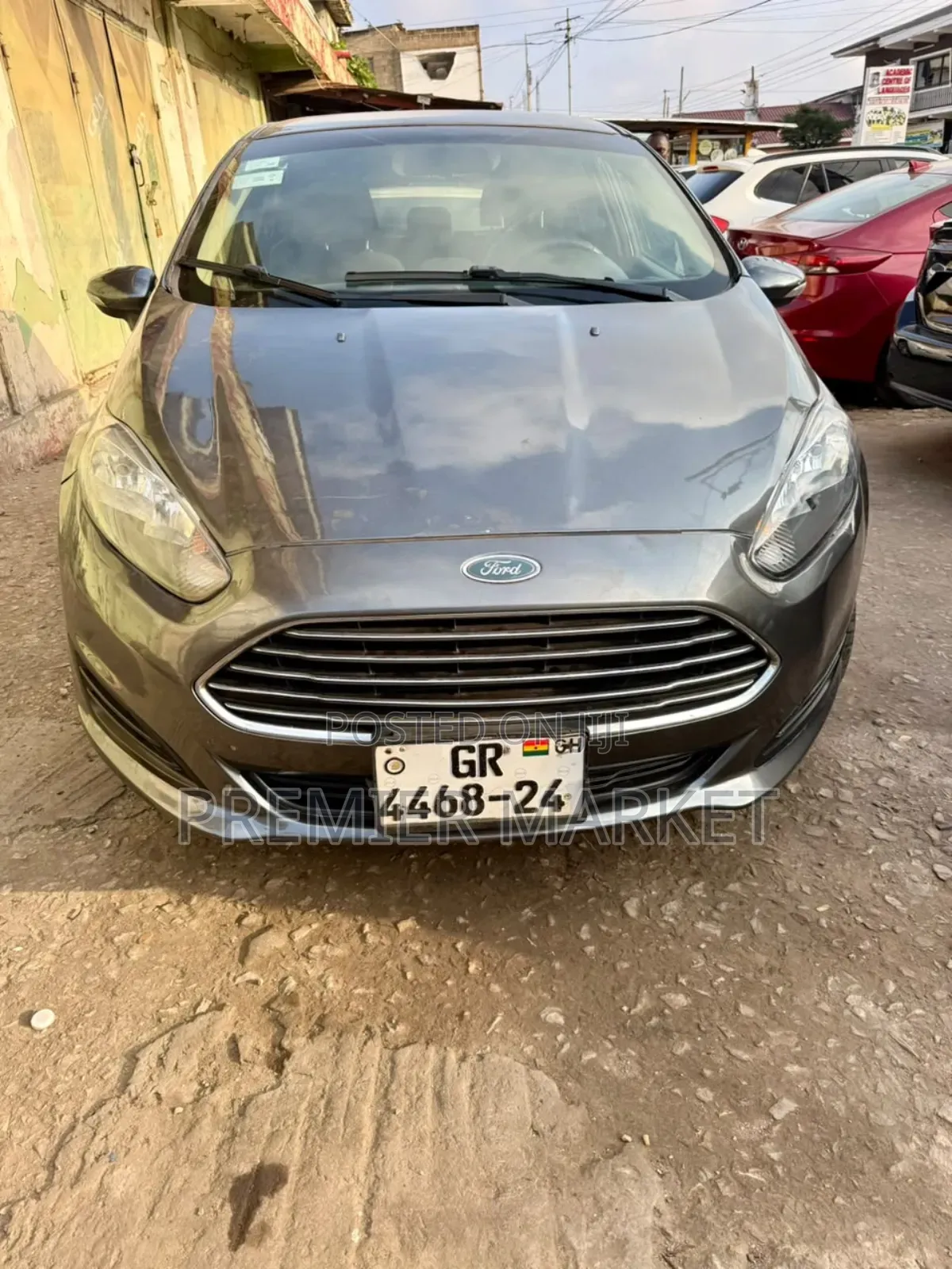 Ford Fiesta SE 4dr Hatchback (1.6L 4cyl 5M) 2015 Gray