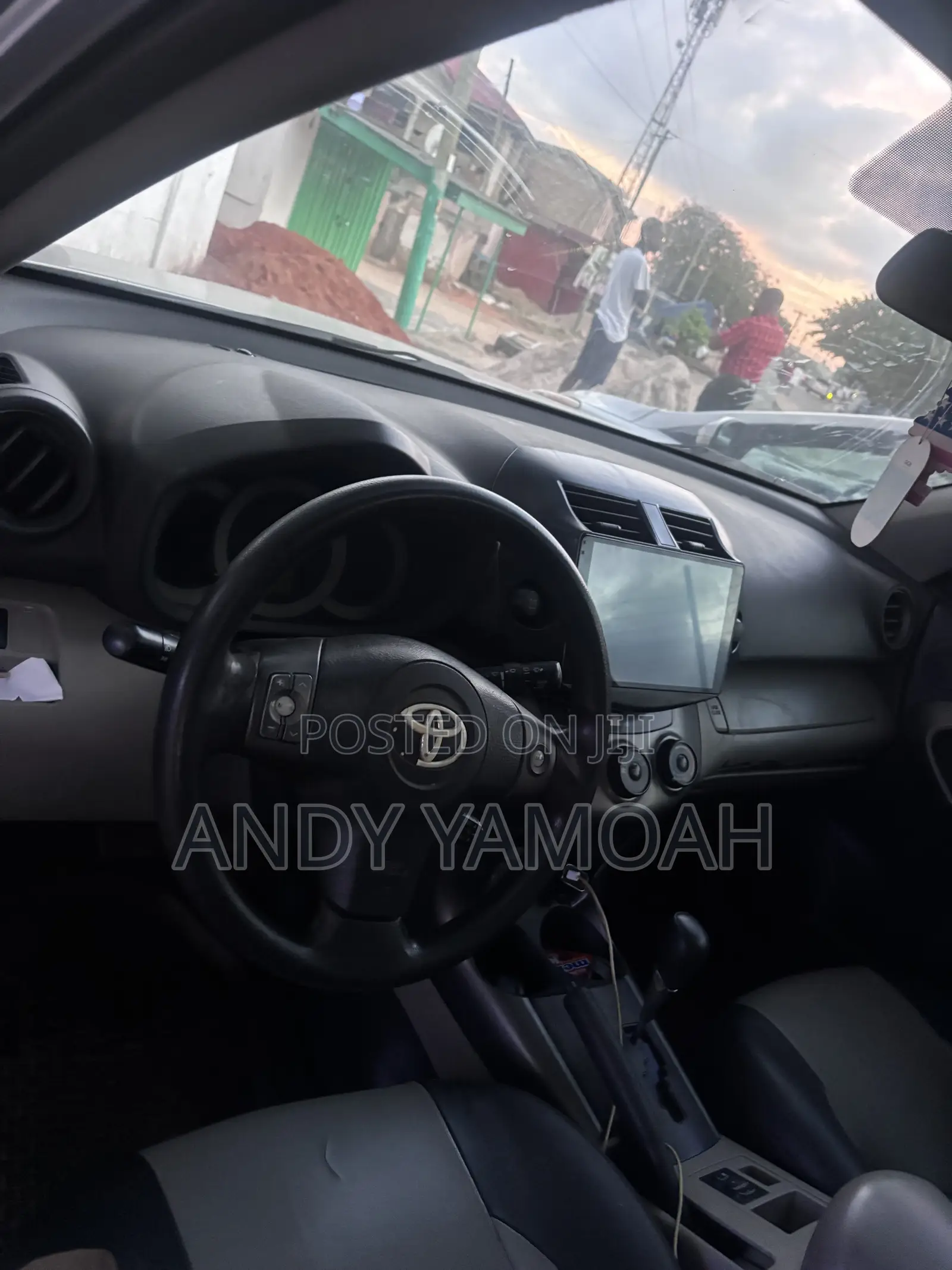 Toyota RAV4 2011 Silver