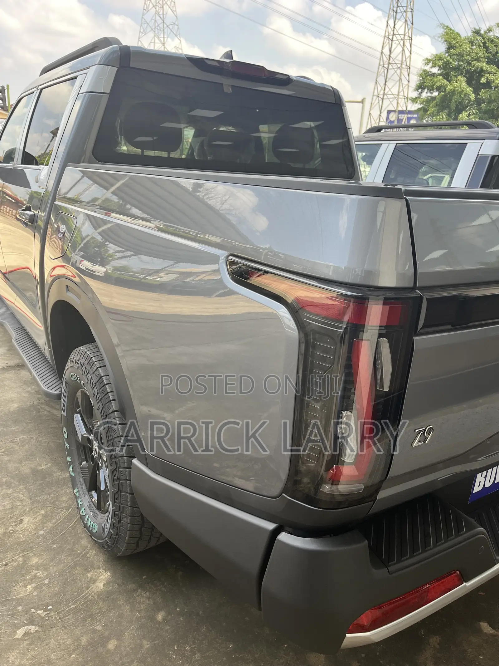 New Nissan Pick-Up 2025 Gray